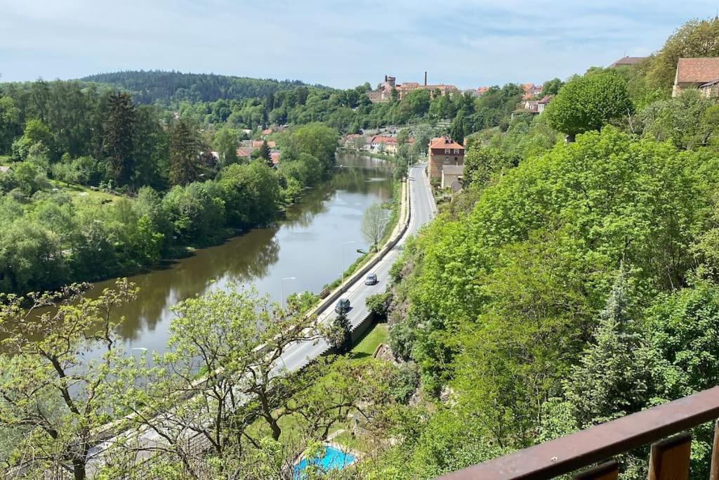 Byt V Blizkosti Centra A V Klidne Zone Tábor Exterior foto